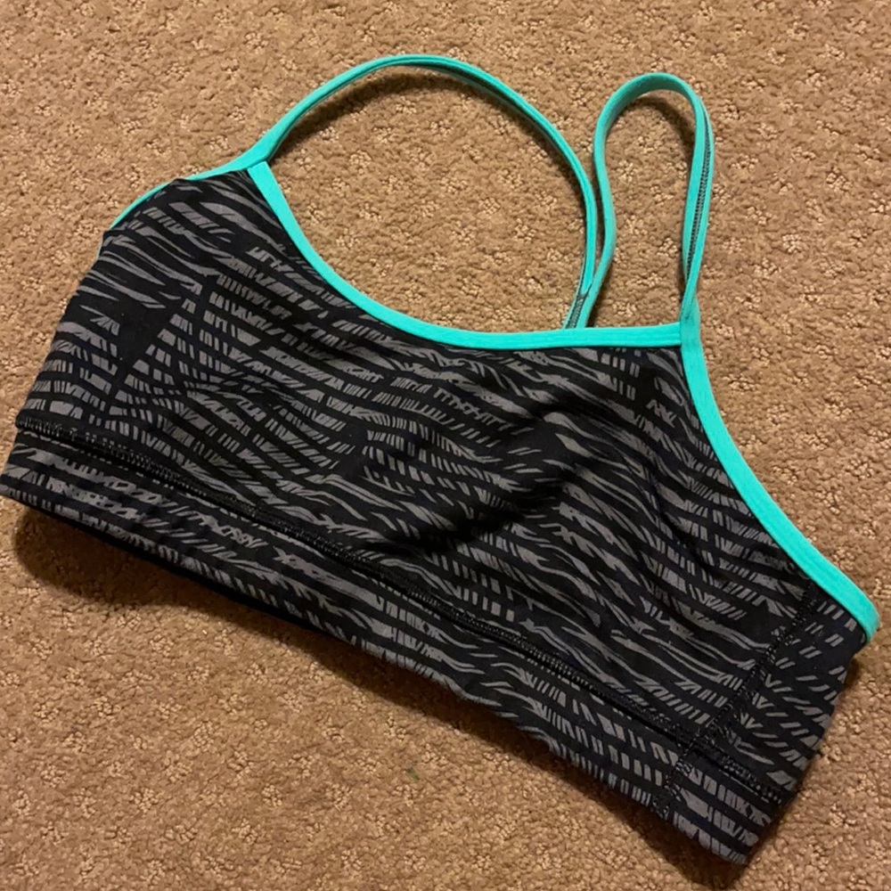Lululemon sports bra Size -10